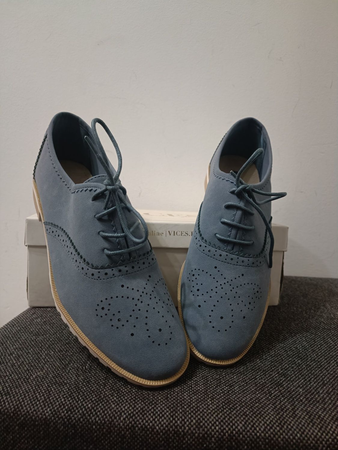 Piękne buty jezzówki niebieskie rozmiar 41