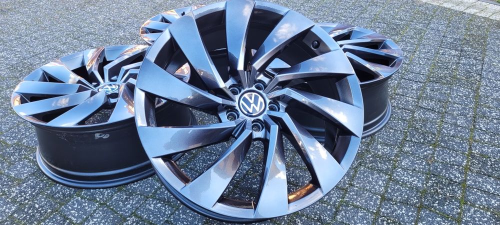 20" VW Arteon Oryginal 5x112 8j et40  R-line 3G8  Passat Shadow Chrom