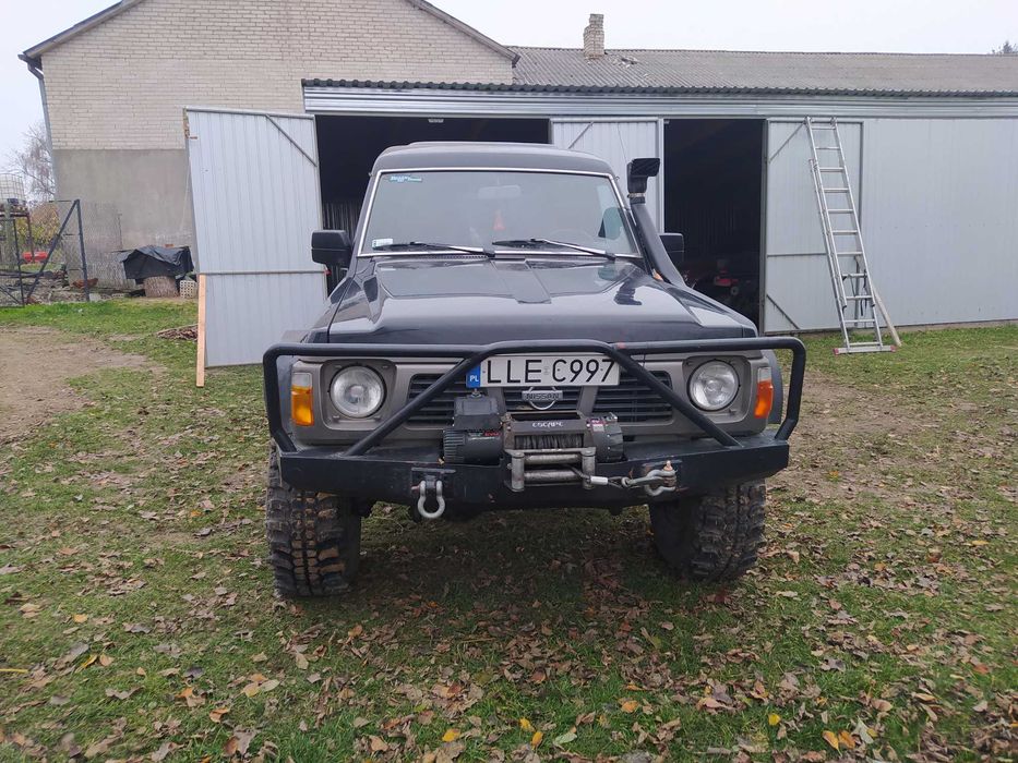 Nissan Patrol Y60