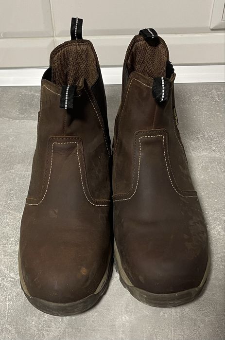 Продаю Челсі черевики з захистом