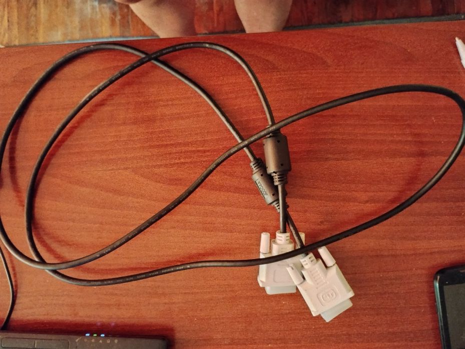 Продам новый шнур DVI, 1.8 м.