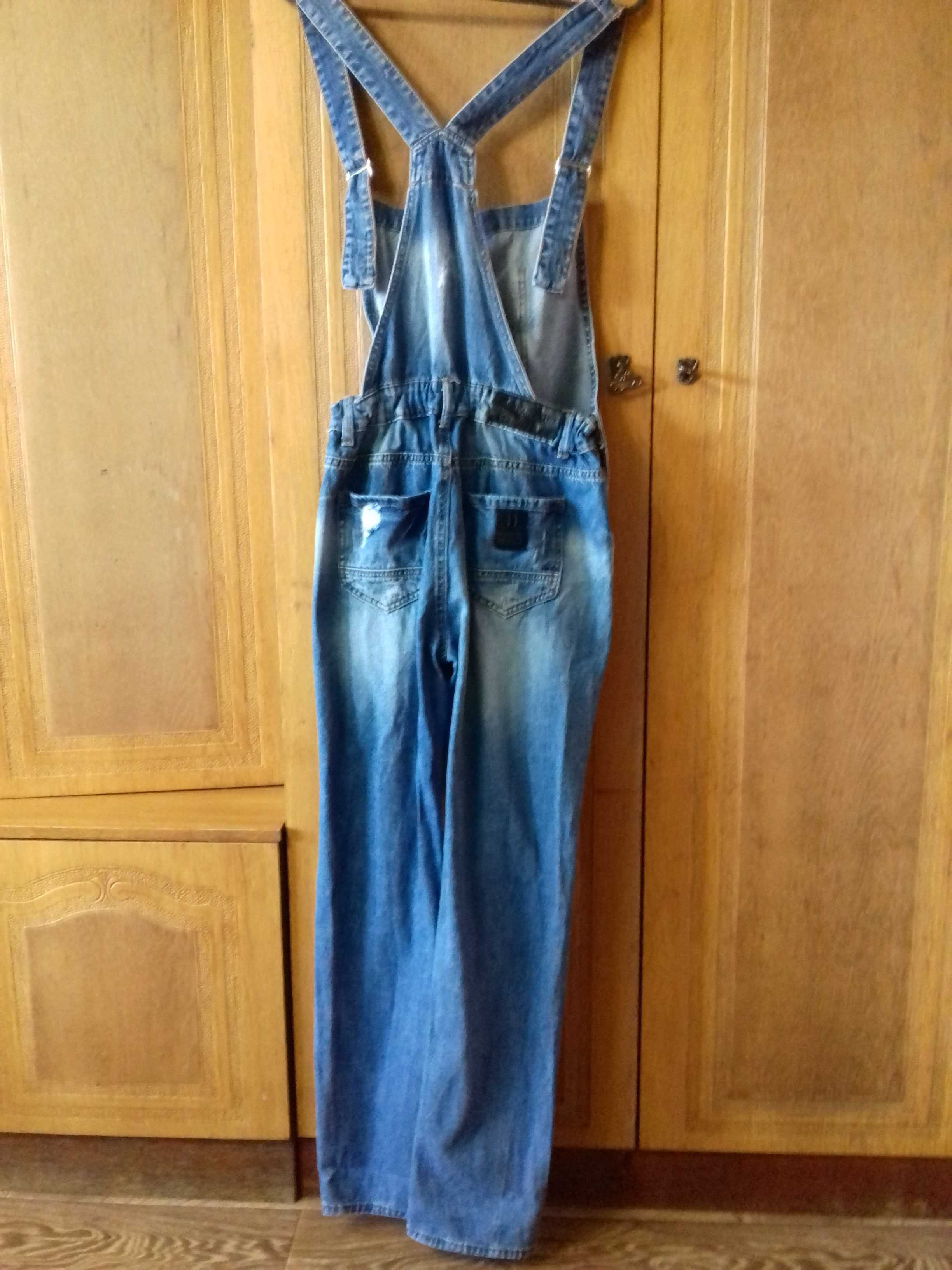 Джинси DIAMOND JEANS. Viet 29р.