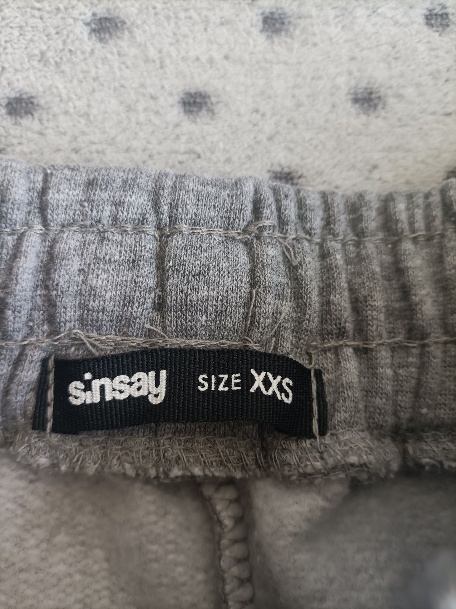 Nowe dresy damskie Sinsay XXS