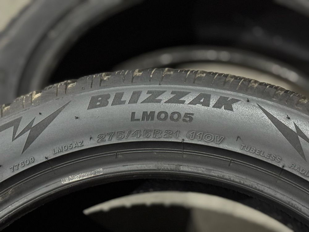 275/45 R21 110V Bridgestone Blizzak LM005 | Пара | Зима | Італія |