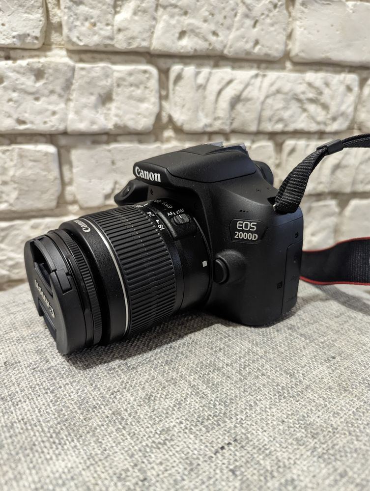 Canon EOS 2000D + EF-S 18-55 III
