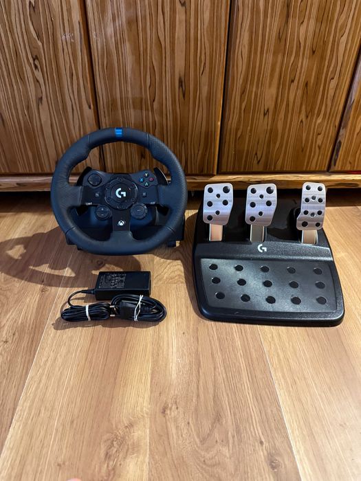 Kierownica Logitech DrivingForce G923 Xbox/PC