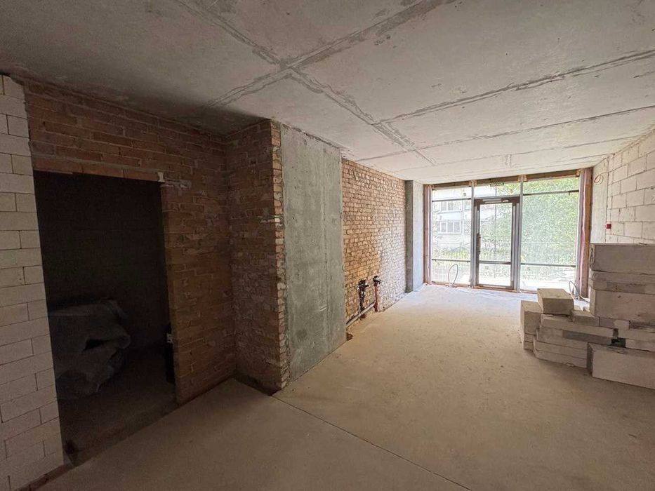 Продам комерційне приміщення 210м2 ЖК Палладіум якісна локація Бровари