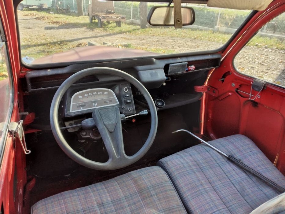 Sprzedam Citroena 2CV do dokonczenia renowacji