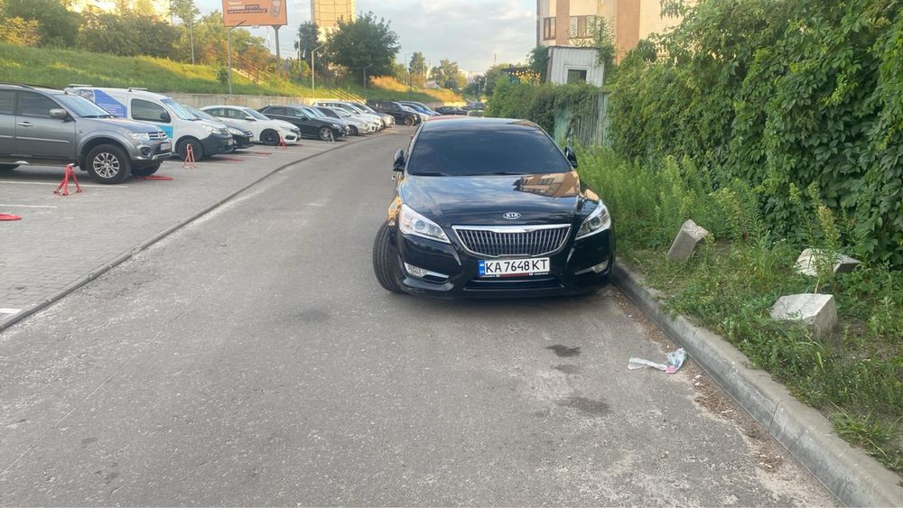 Продам Kia K7 2010, 2.7 л, АКПП, ГБО, чорний, VIN KNALN413BAA007788