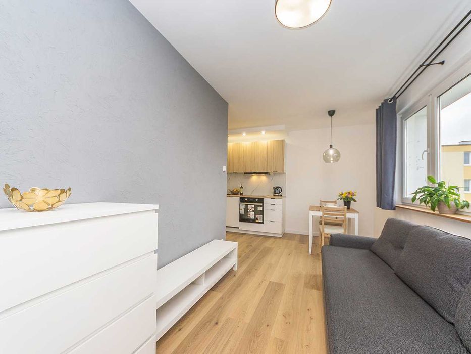 Świeża Kawalerka - Gdynia, Redłowo! Najem zwykły! Od zaraz!