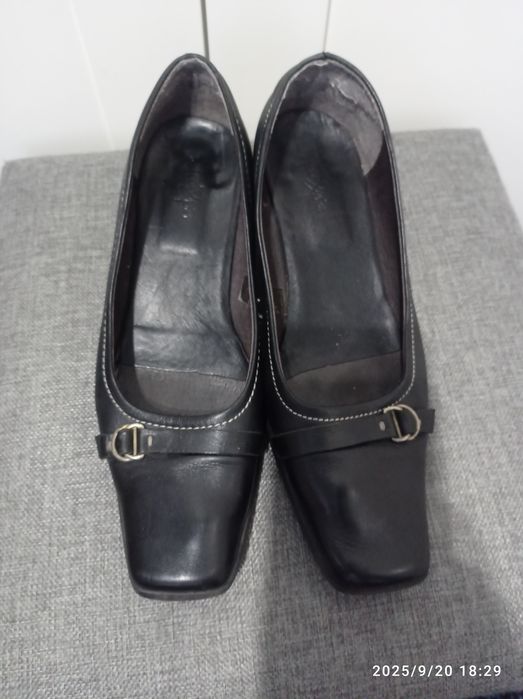 Buty 39 czółenka na małym słupku eleganckie wizytowe codzienne biurowe