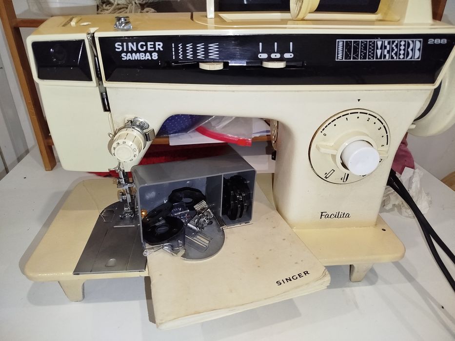 Máquina de costura Singer