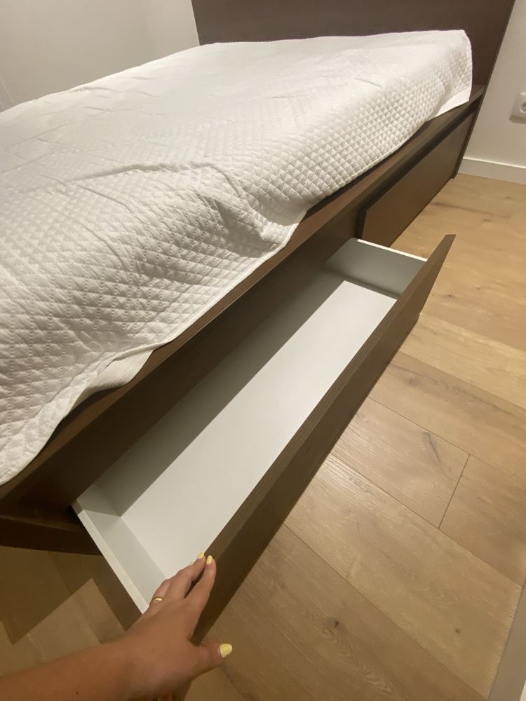 Cama malm com 4 gavetoes e estrado
