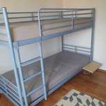 Metalowe Łóżko piętrowe ikea z materacami