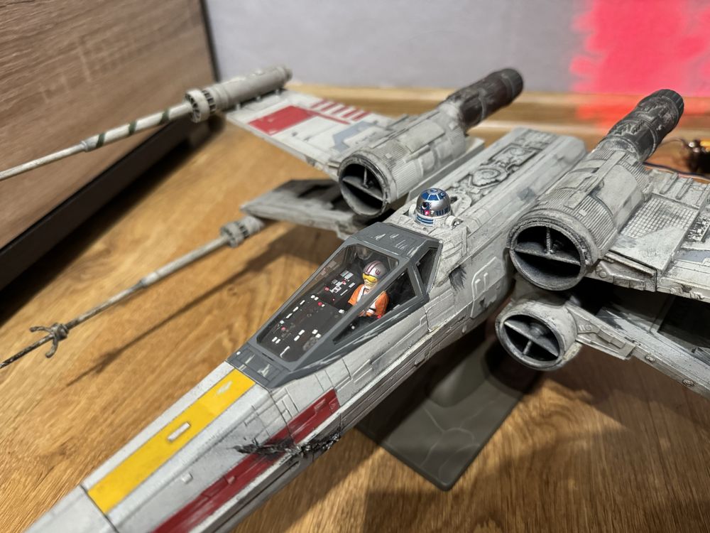 Statek STAR WARS mysliwiec X-Wing model