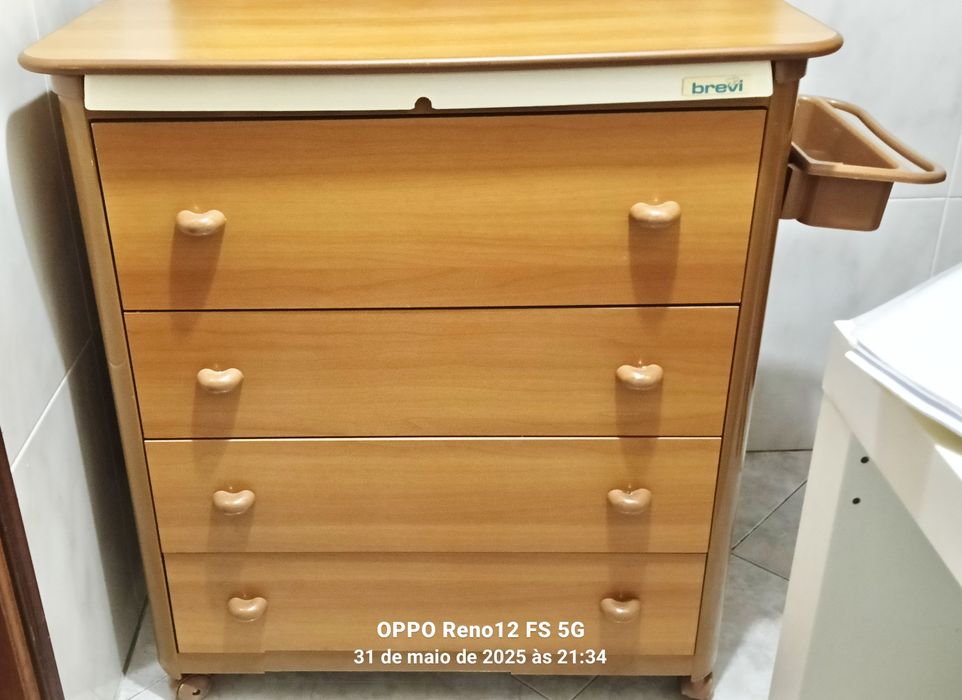 Cómoda_Muda_Fraldas_C/ Banheira p/ bebé- C/ rodizios