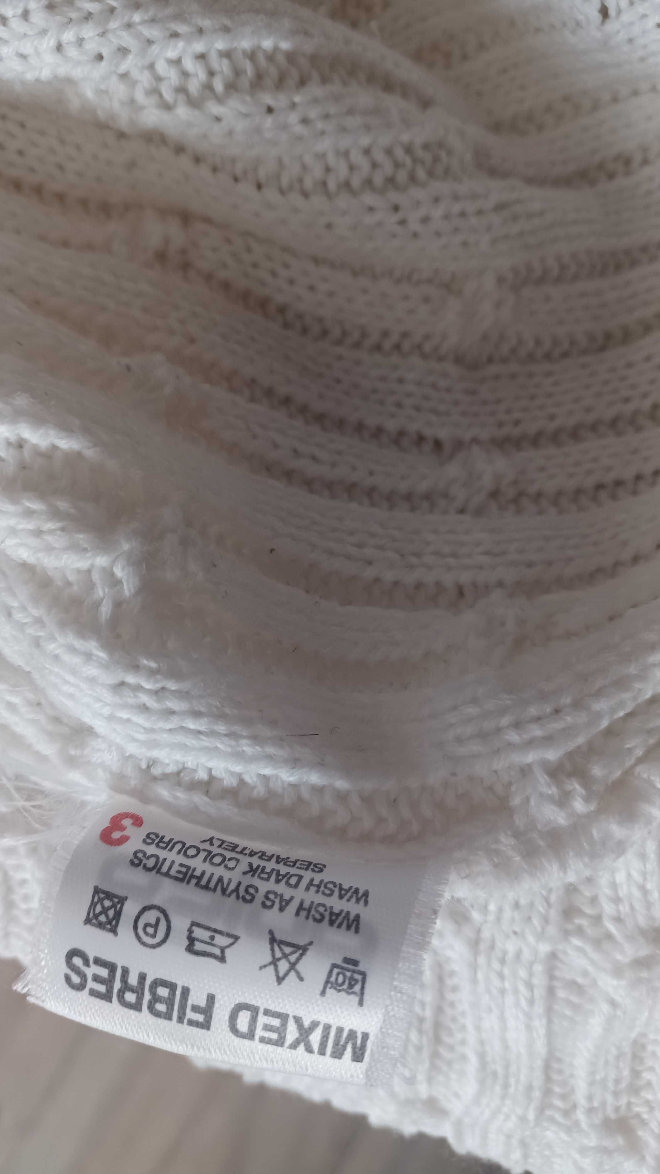 Białe poncho stan bardzo dobry