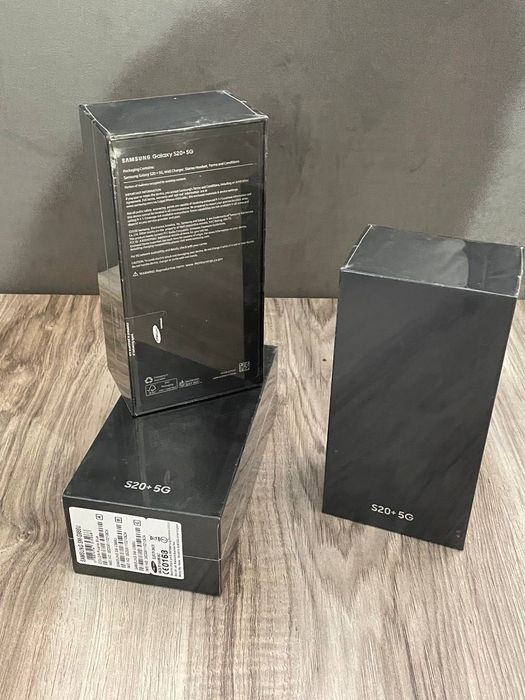 Нові Samsung Galaxy S20+ plus new самсунг с20 плюс