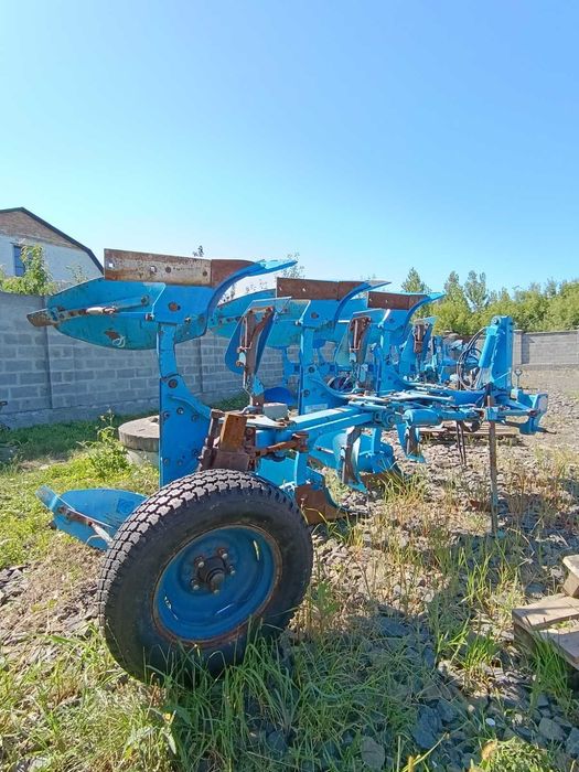 Плуг оборотний Lemken VariOpal 100. Лемкен Опал 1001 3-х корпусний.
