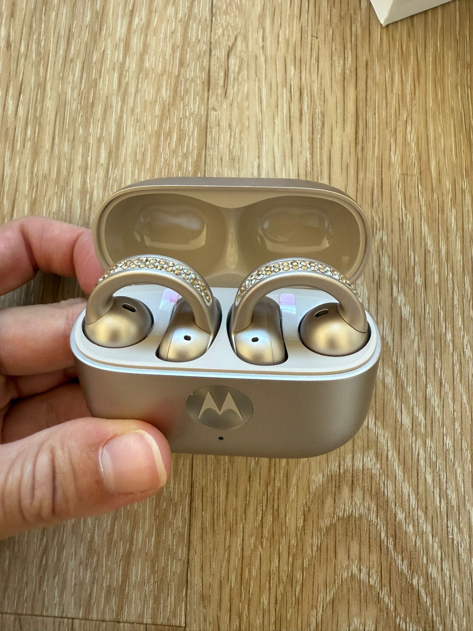 Moto Buds Loop Premium – Cristals by Swarovski