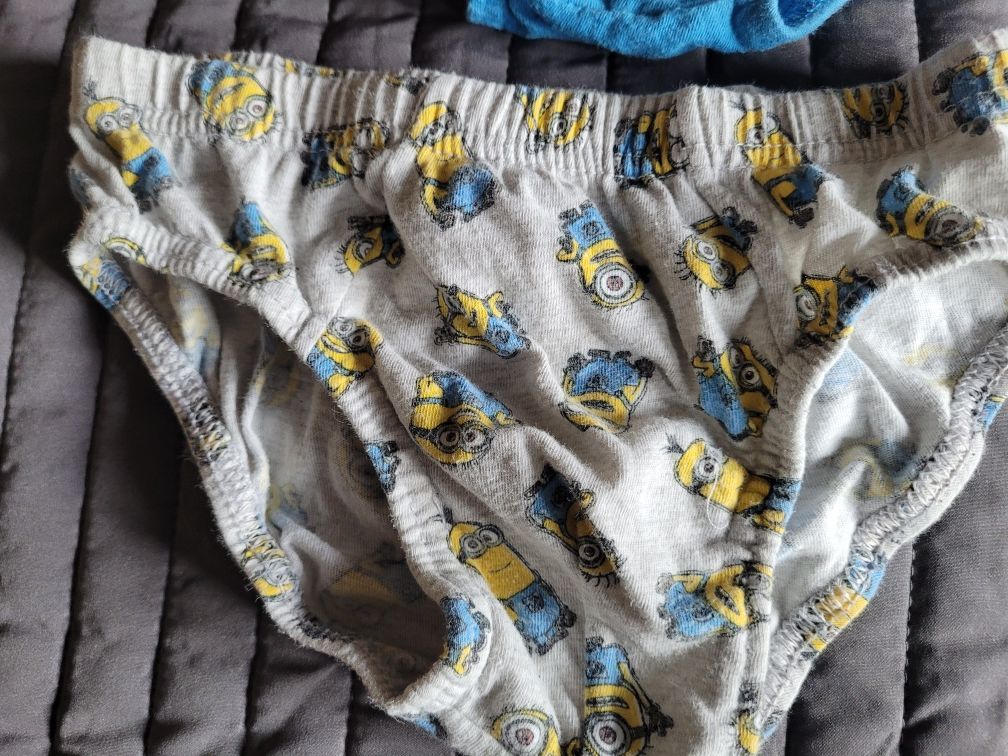Majtki chłopięce Minionki rozm 122/128