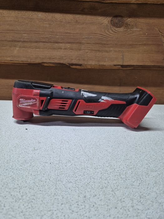 Milwaukee Multitool Urządzenie Wielofunkcyjne M18 BMT