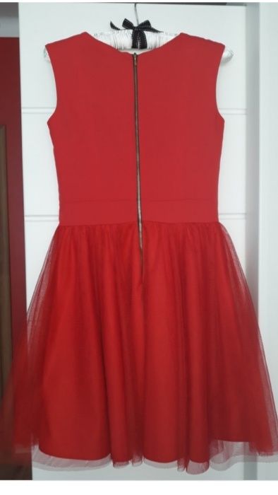 Sukienka czerwona tiulowa z siateczką