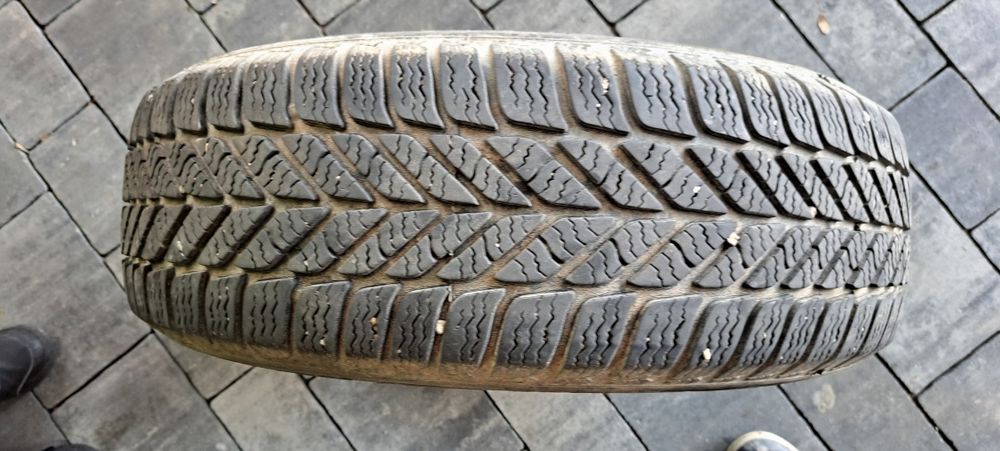 Opony zimowe - kpl. roz. 15