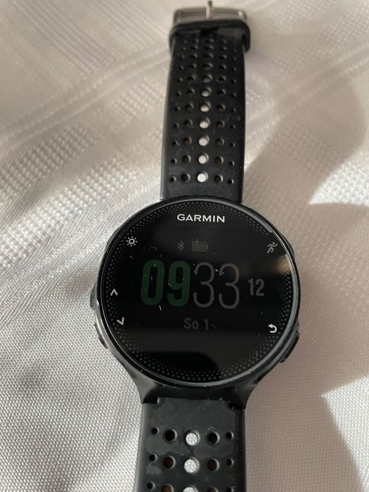 Garmin Forerunner 235