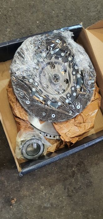 Sprzęgło vw t5 1.9 tdi