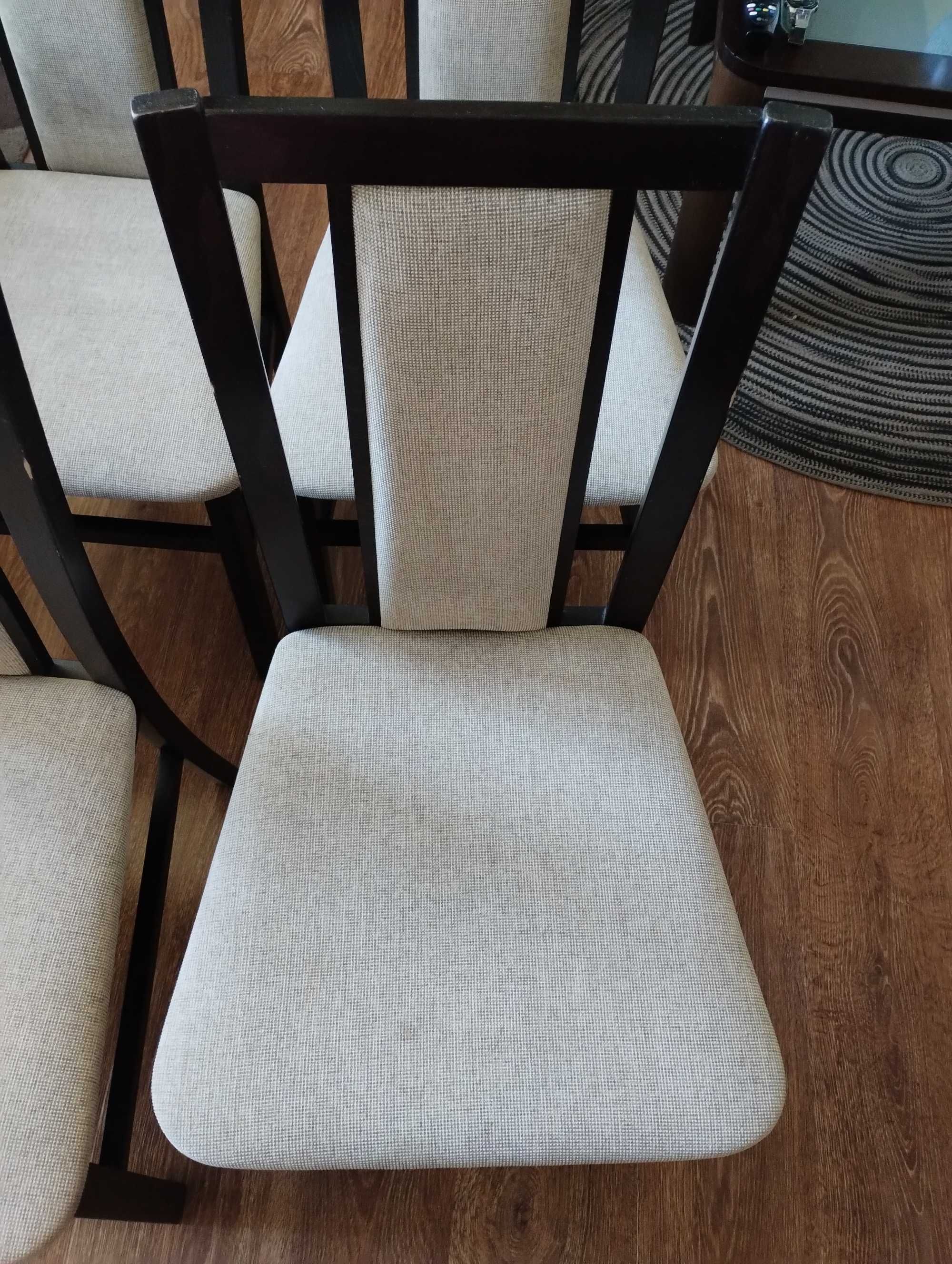 Krzesła cztery sztuki venge