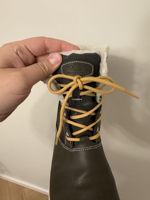 Buty gumowce Śniegowce botki Keen Elsa boot wp w beluga EU39