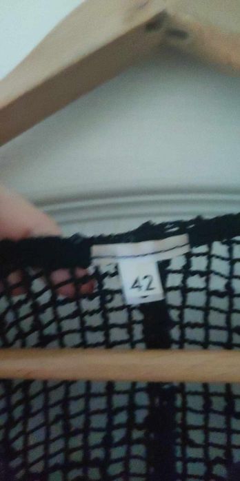 Komplet, top i narzutka, ażurowe, czarne z cekinami rozm. 42