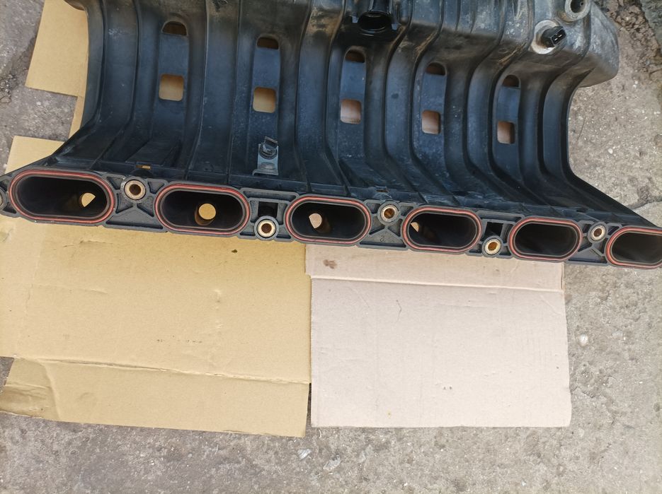Продам на БМВ е34 впускний коллектор М50б25
