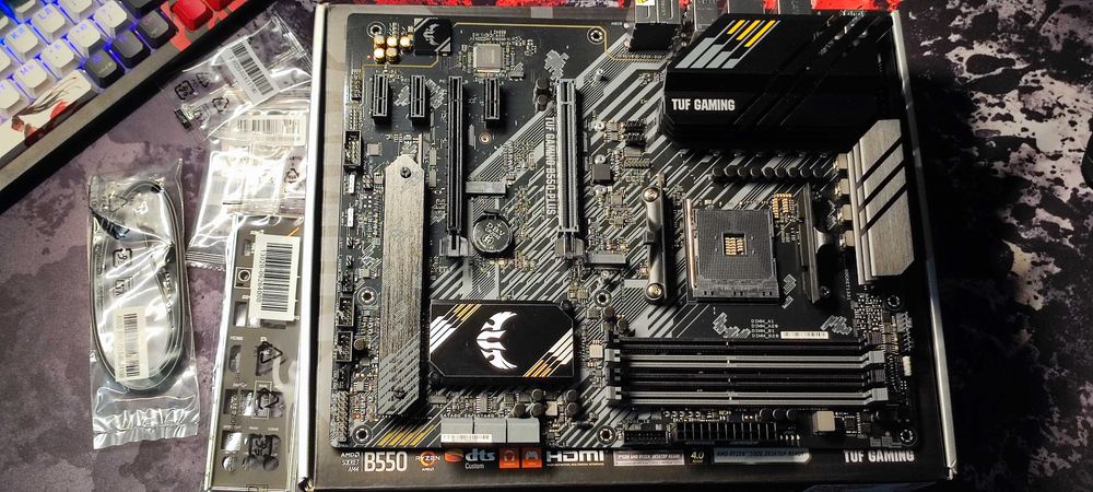 Материнська плата Аsus Tuf Gaming B550-Plus