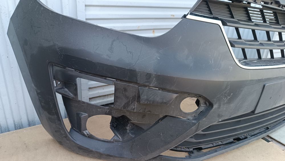 Vendo parachoque de frente Renault Kangoo ano 2021