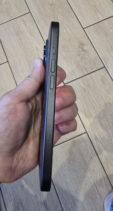 Iphone 15 512 Гб акум 8 циклів ідеальний стан повний комплект sim-lock