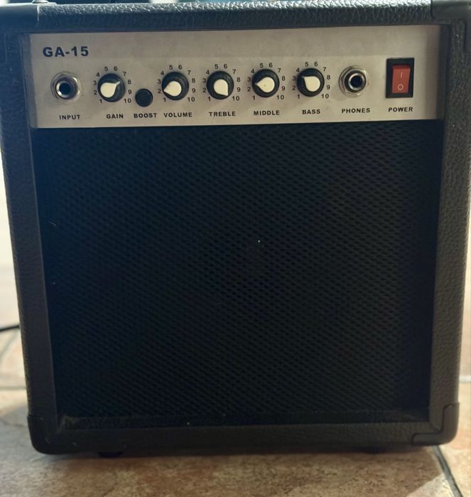 Piecyk wzmacniacz gitarowy ga 15