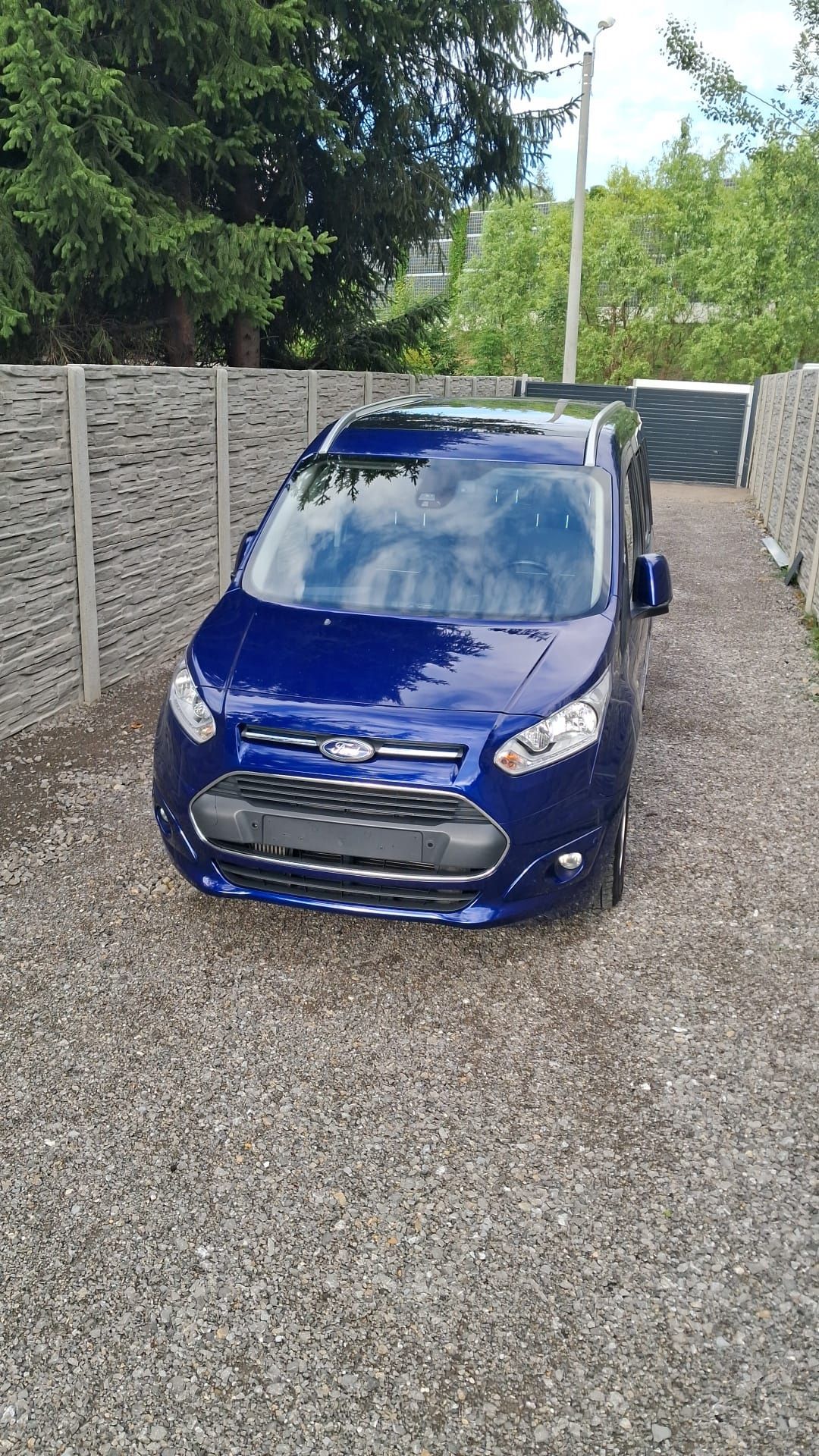 Ford tourneo connect 1.5 tdci 120km