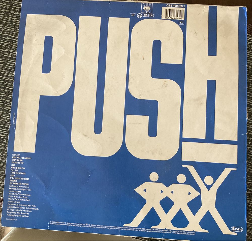 Bros vinyl album push