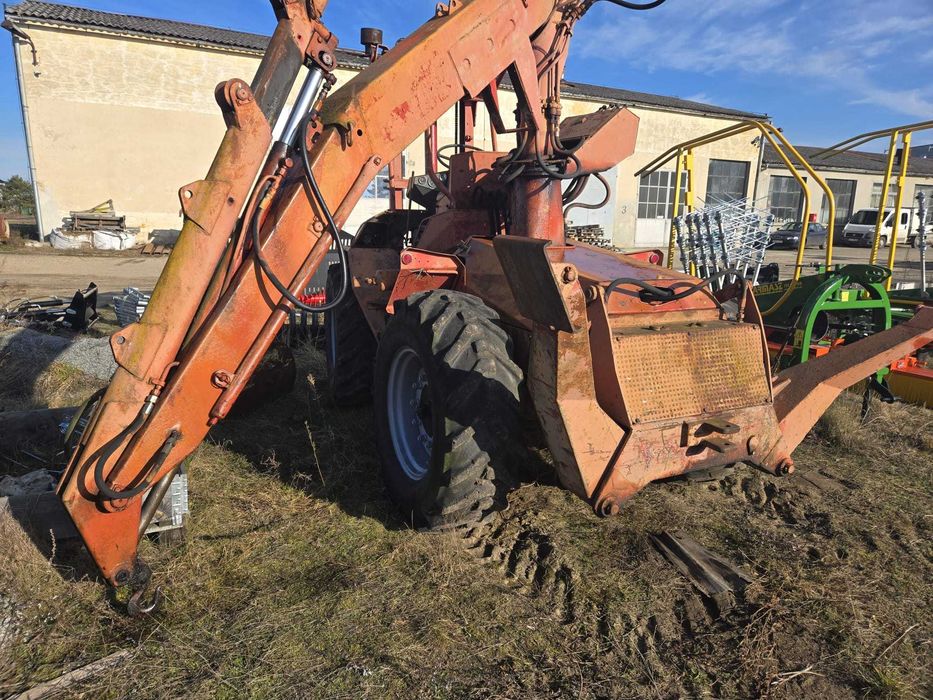 Wózek widłowy terenowy z hds