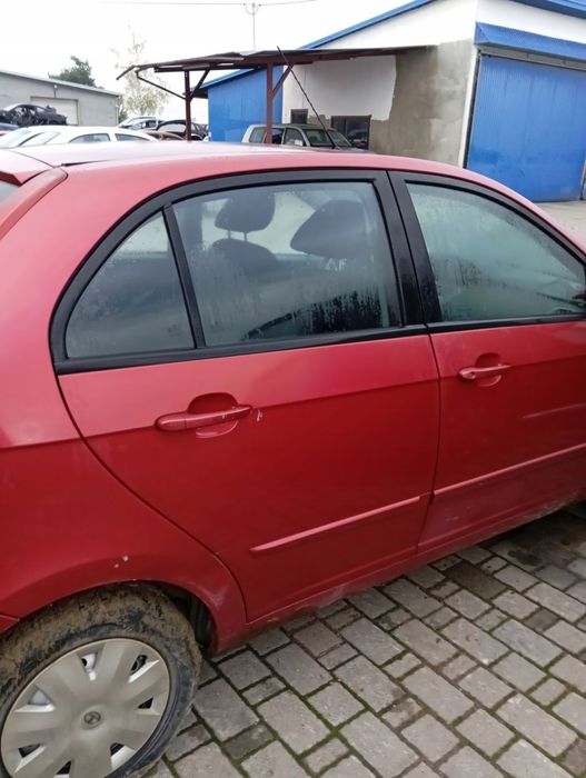 TATA INDICA VISTA DRZWI PRAWE TYLNE TYŁ GOŁE TAT322
