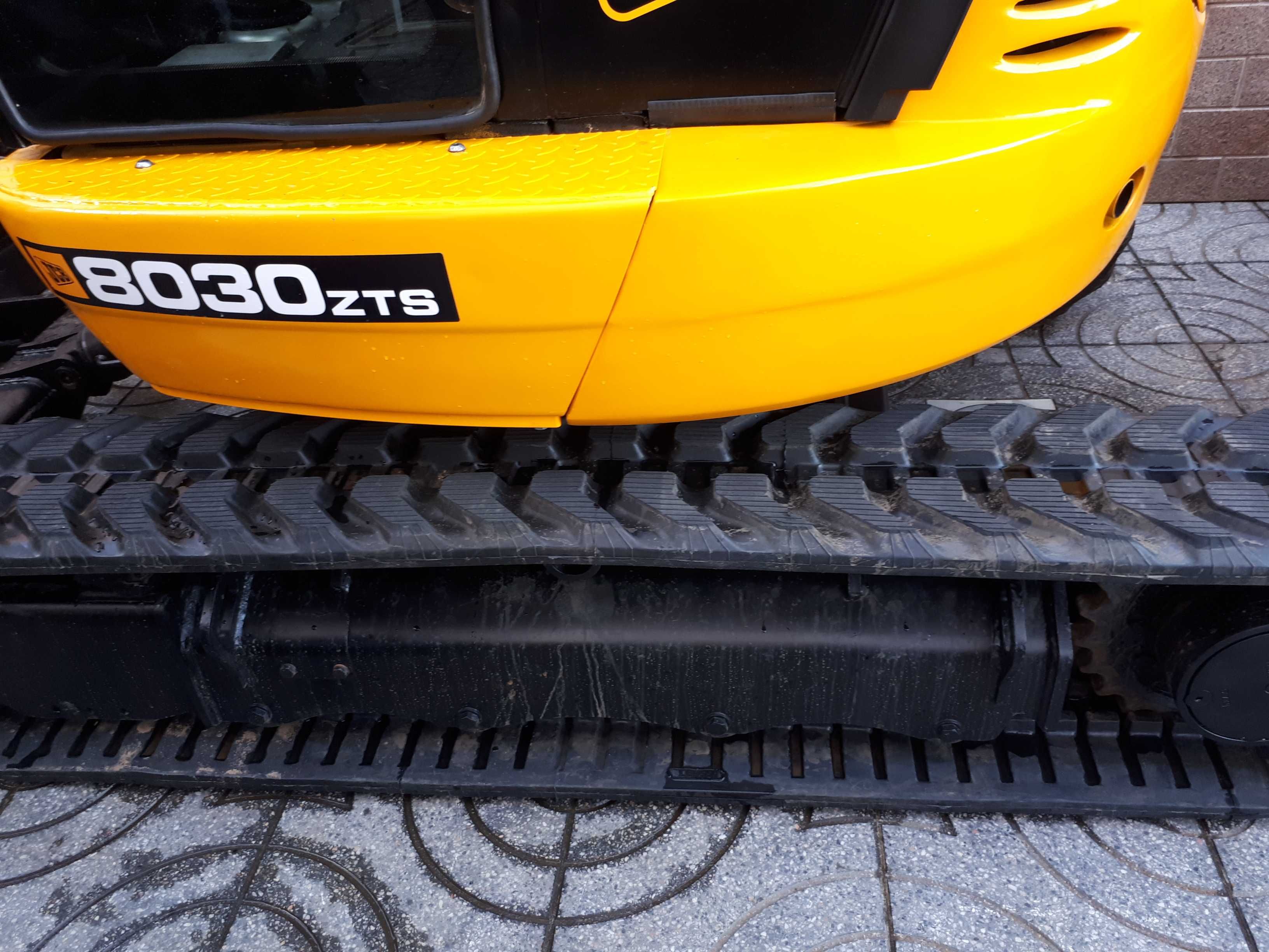 Máquina Escavadora / Giratória JCB 8030 ZTS de 2019