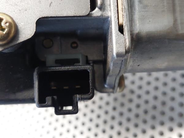 Motor limpa vidros trás TOYOTA Yaris (_P1_)