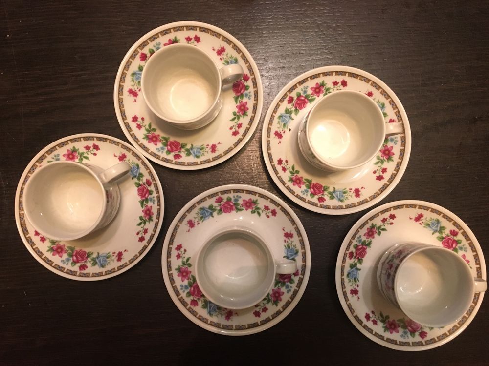 Filiżaneczki z chińskiej porcelany lata 70-80