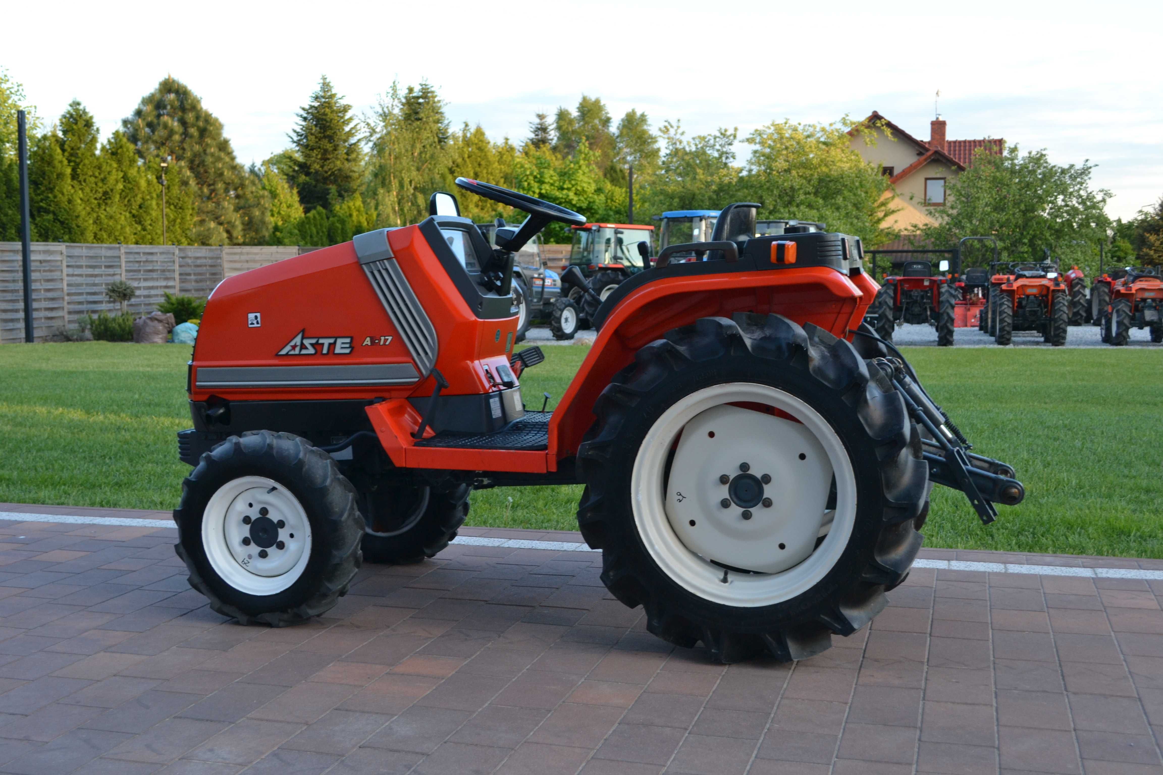 Traktorek japoński mini traktor Iseki Kubota