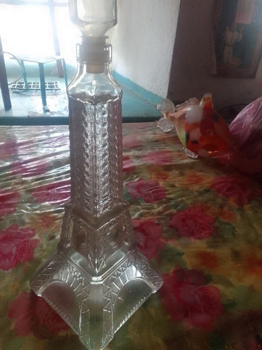 Графини, Ейфелева вежа, продам гарні,