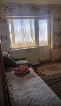 Мукачево,продажа 3 кімн квартири 75 кв м,4 поверх(,жилий стан