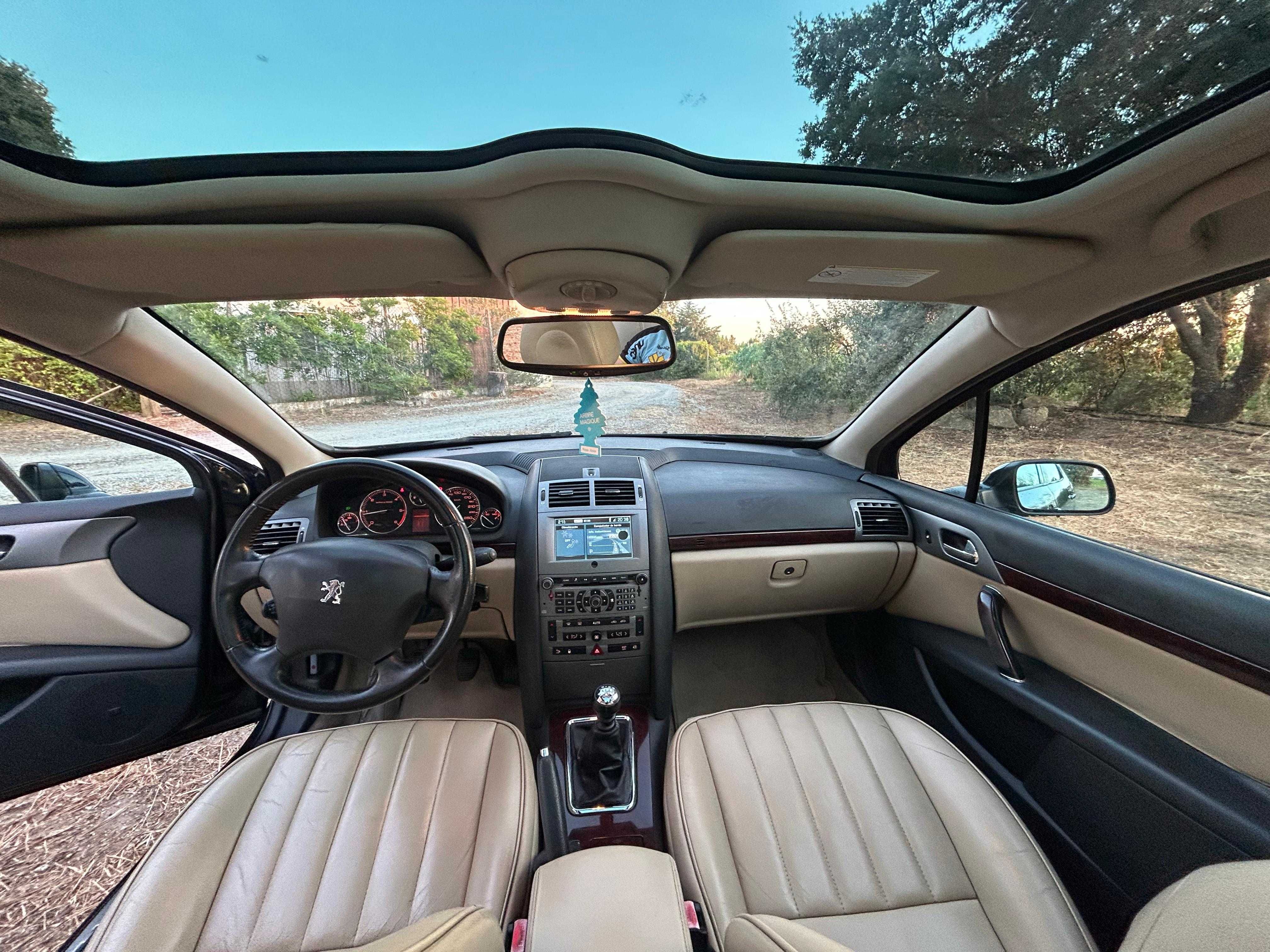 Peugeot 407 SW 2.0 HDi – Elegância, Conforto e Espaço!