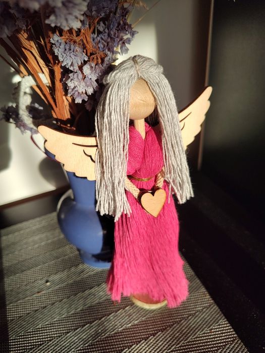 Anioł makrama na podstawce stojący ozdoba handmade